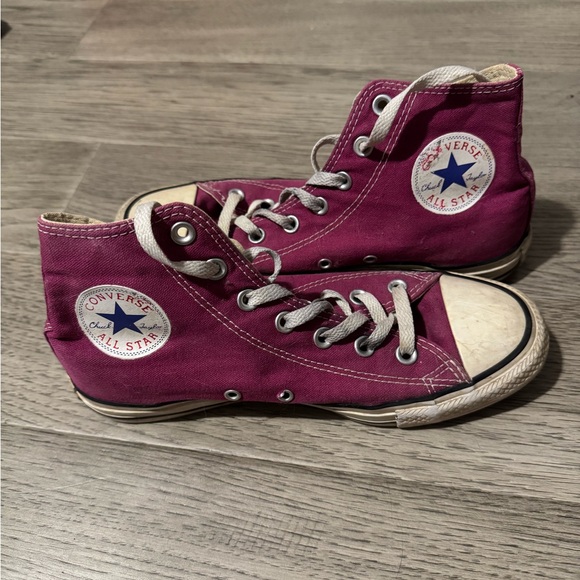 Converse high tops sz 8 - Picture 5 of 9